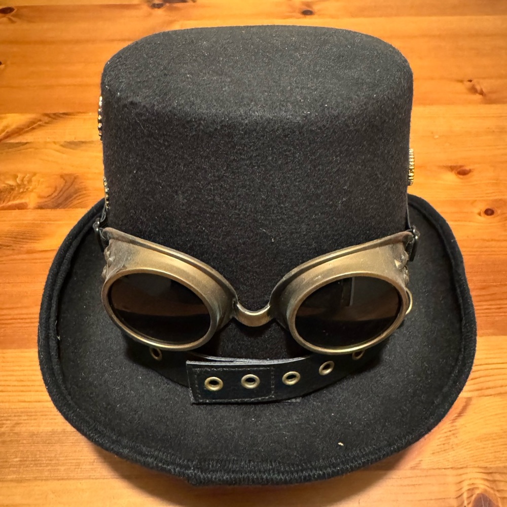 EARTHBOUND Black Steampunk Hat with Goggles